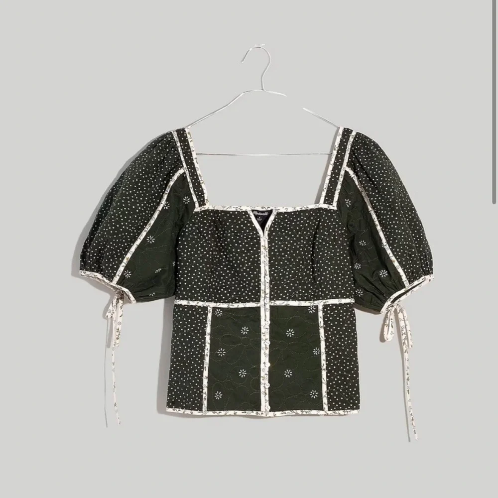 Madewell Dark Green Puff Sleeve Peasant Top with Cream Trim - Picture 1 of 4